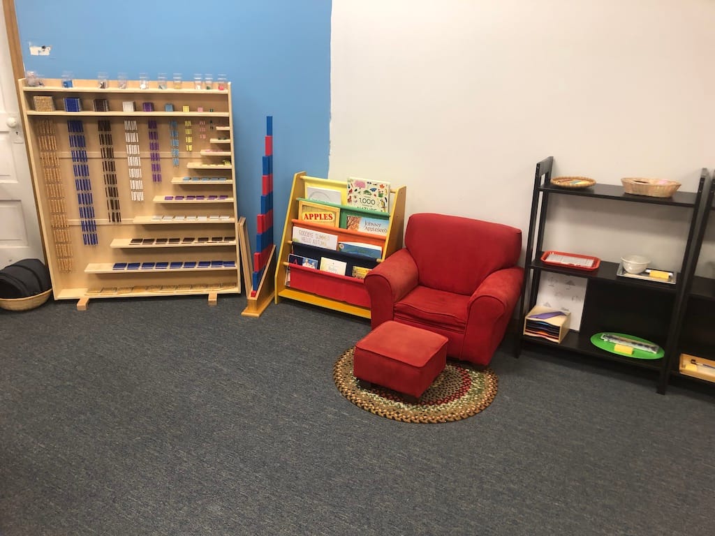 Reading area and Bead Cabinet