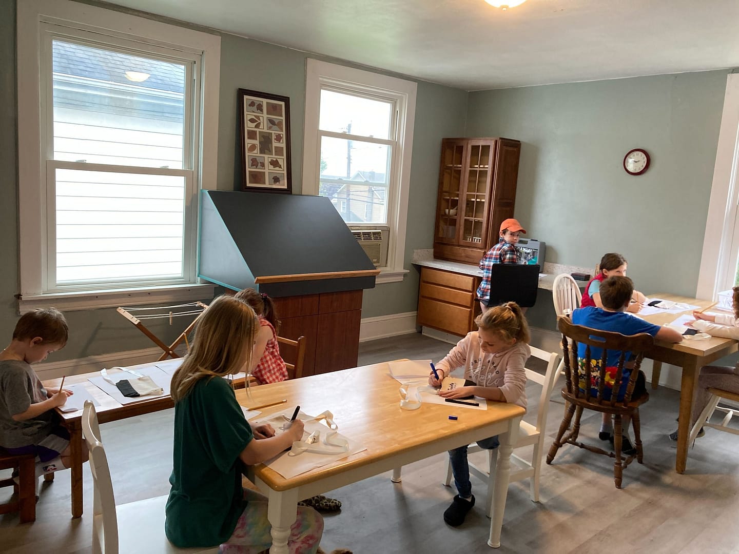 Elementary Decorating Work Bags